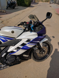 White-blue Yamaha YZF R15 V2