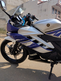 White-blue Yamaha YZF R15 V2