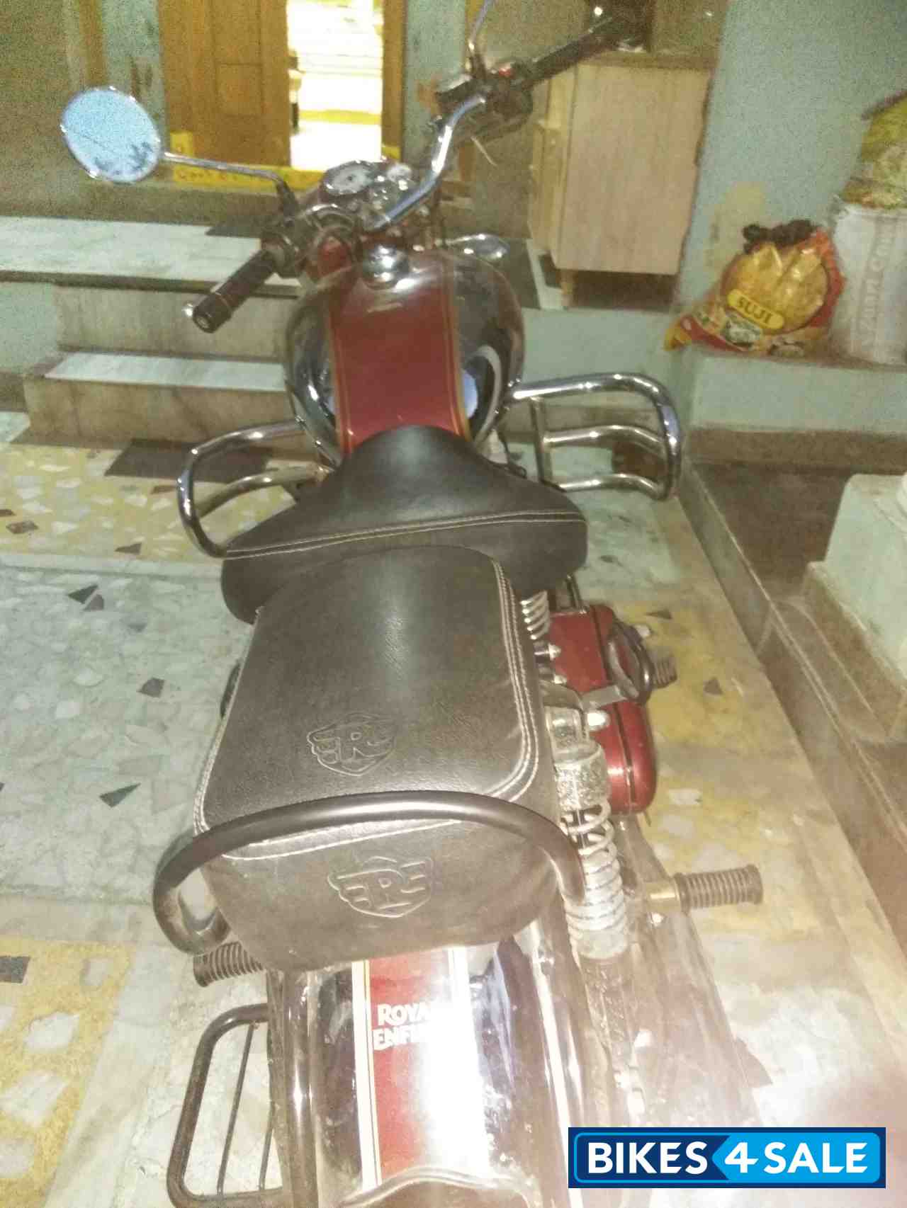 Red Royal Enfield Classic 500