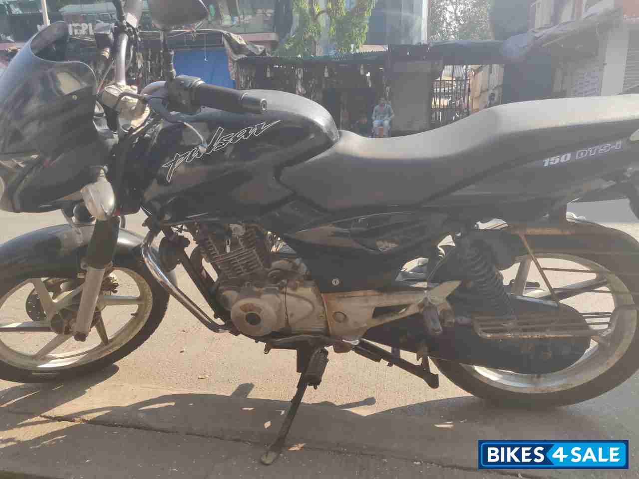 Black Bajaj Pulsar 150 DTSi Black Bajaj Pulsar 150 DTSi