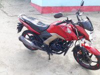 Red-black Honda CB Unicorn 160