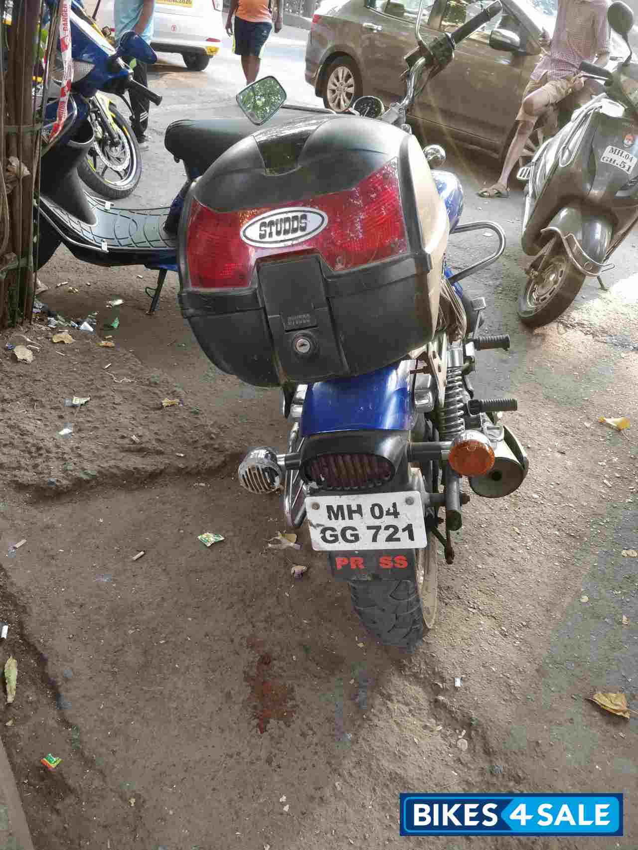Bajaj Avenger 220 DTS-i Bajaj Avenger 220 DTS-i