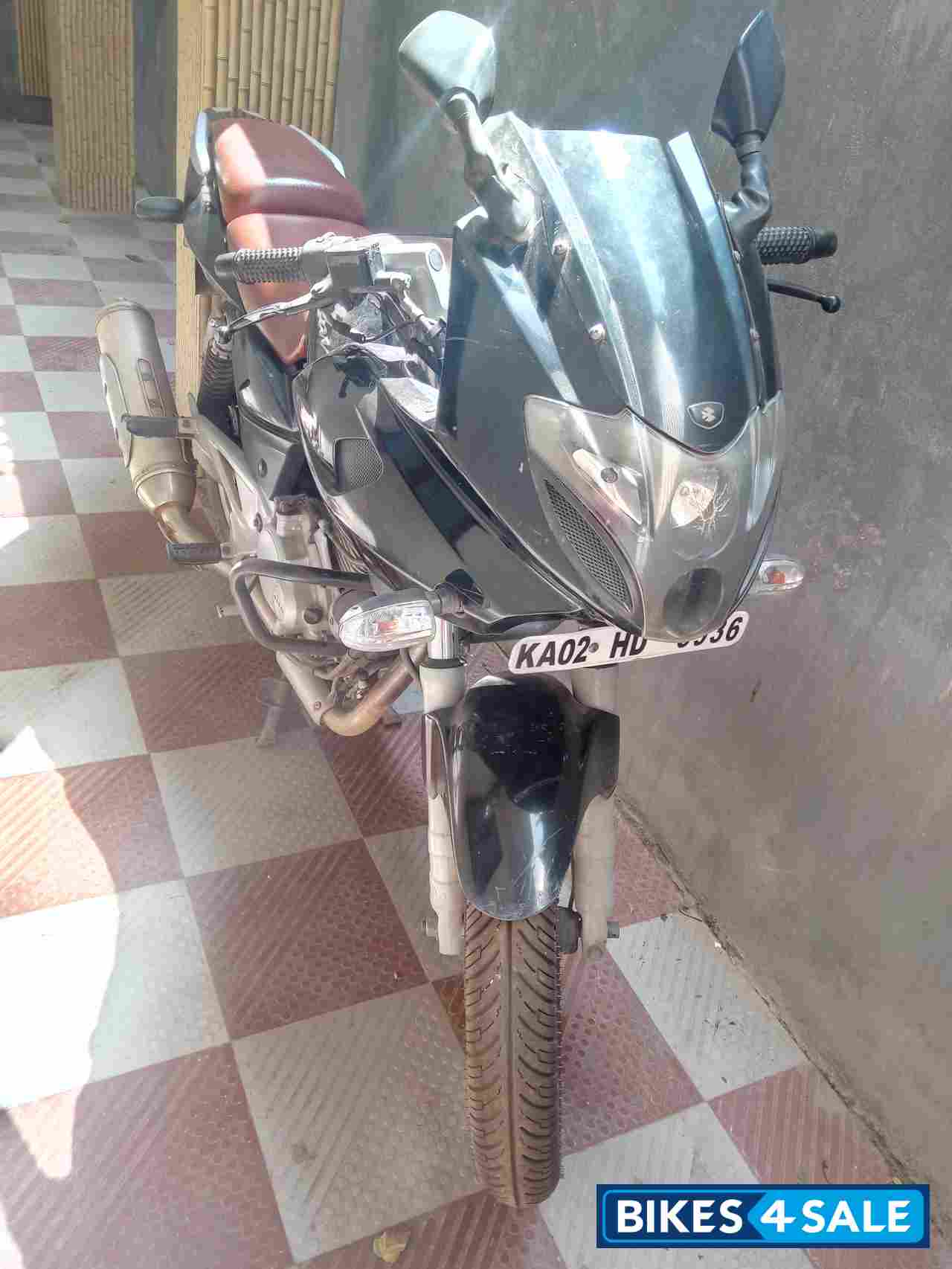 Bajaj Pulsar 220 DTSFi