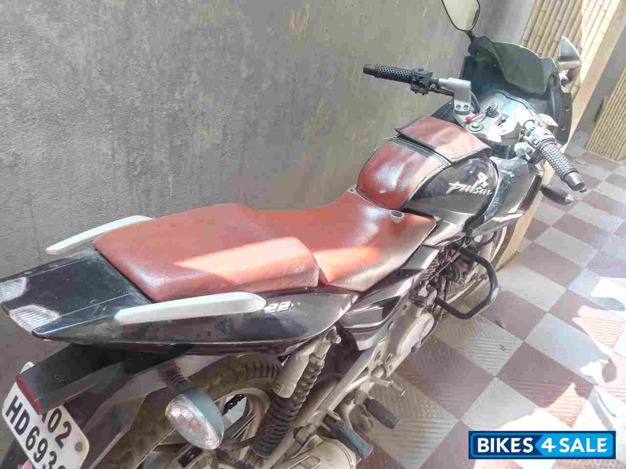 Bajaj Pulsar 220 DTSFi