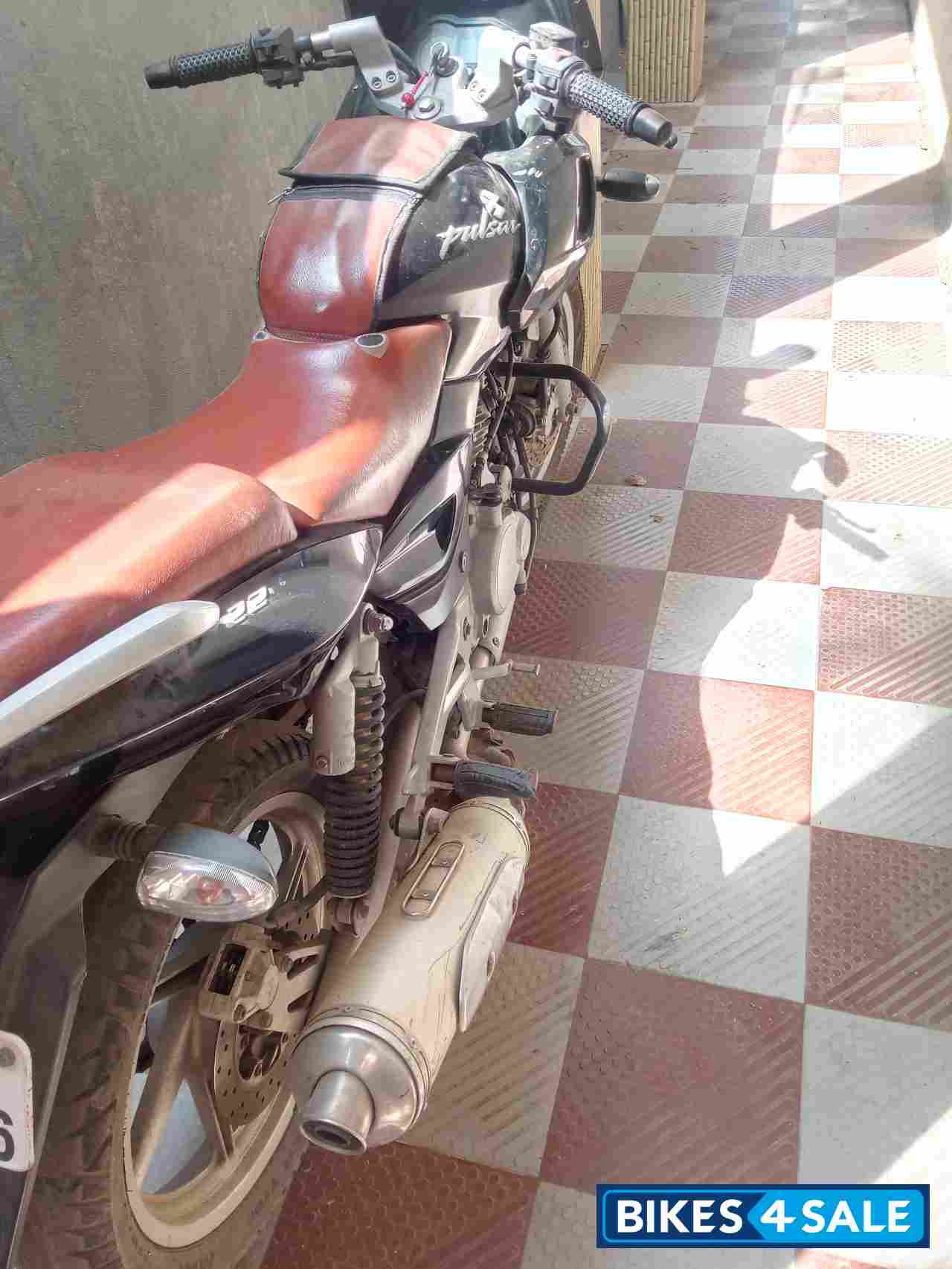 Bajaj Pulsar 220 DTSFi