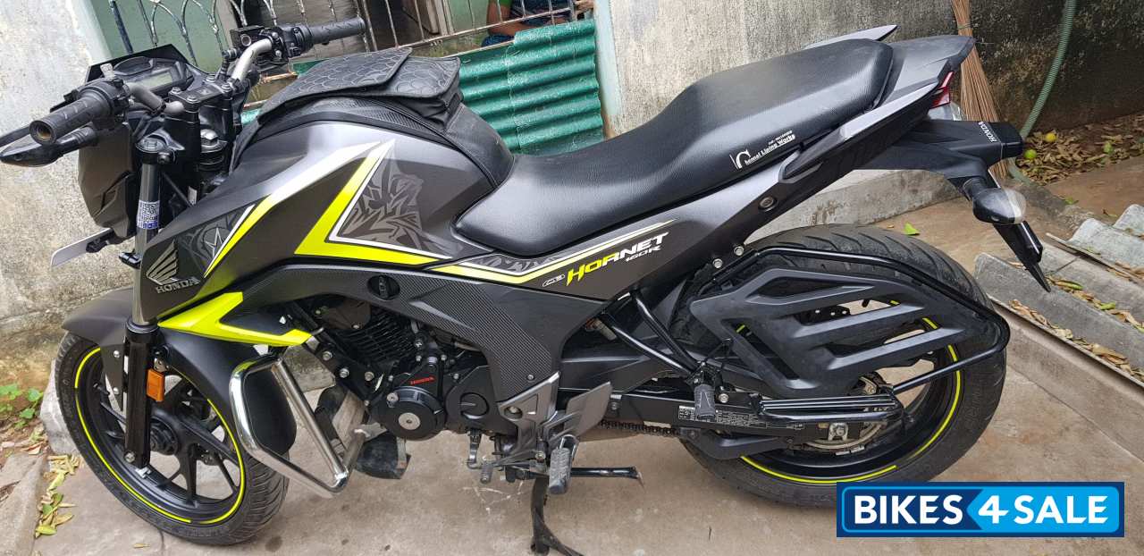 Honda CB Hornet 160R