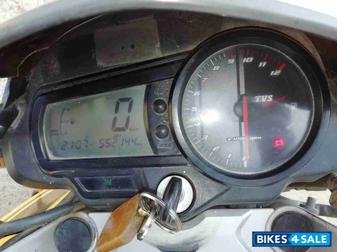 Yellow TVS Apache RTR 160