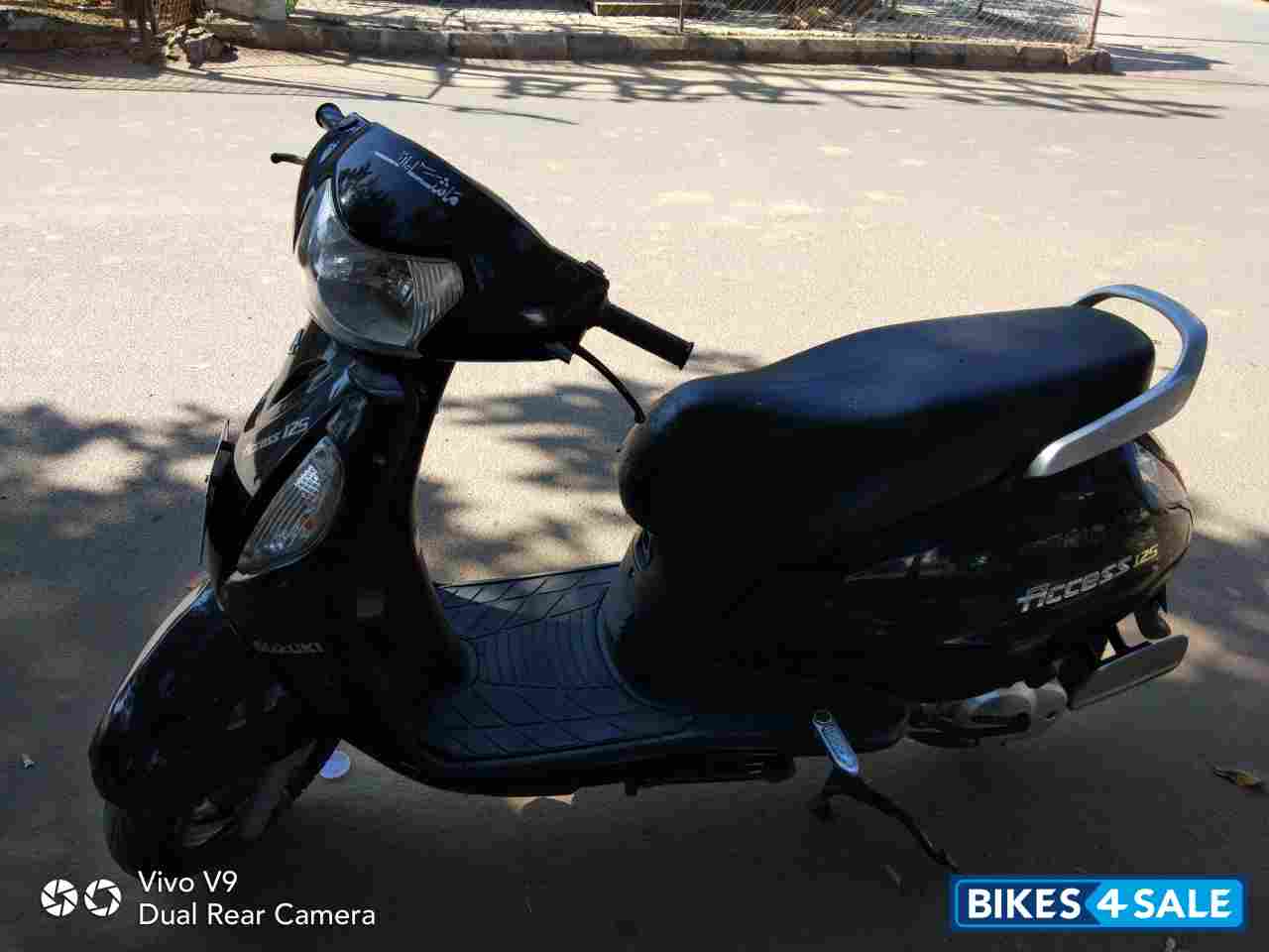 Black Suzuki Access 125
