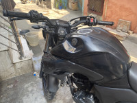 Black Yamaha FZ25
