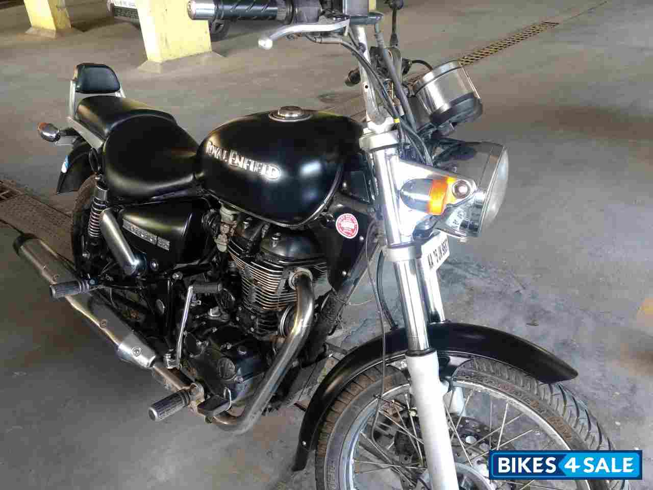 Stone Royal Enfield Thunderbird 350