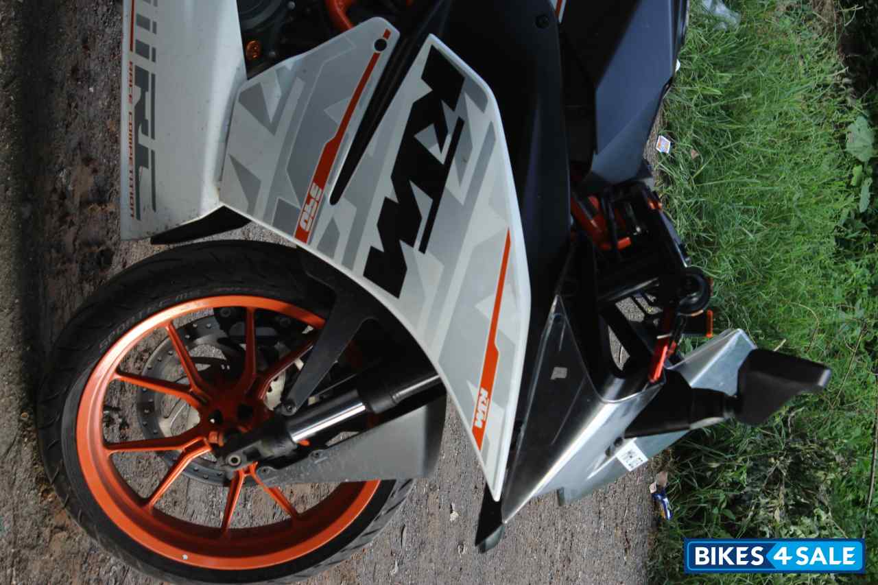 Stock KTM RC 390