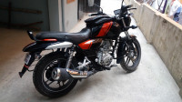 Bajaj V15
