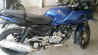 Blue/black Bajaj Pulsar 220F