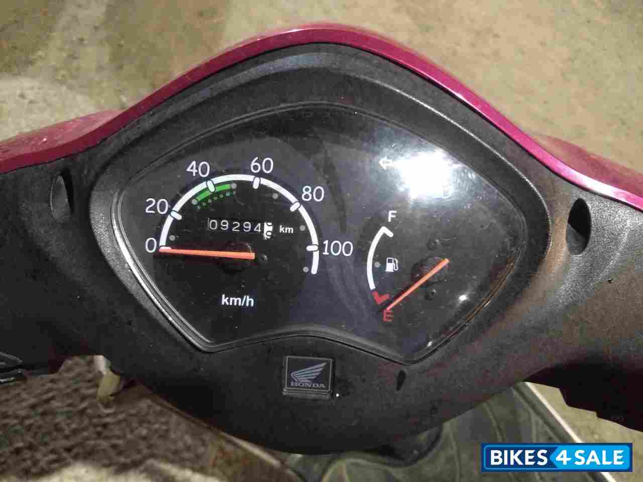 Pink & White Honda Activa i