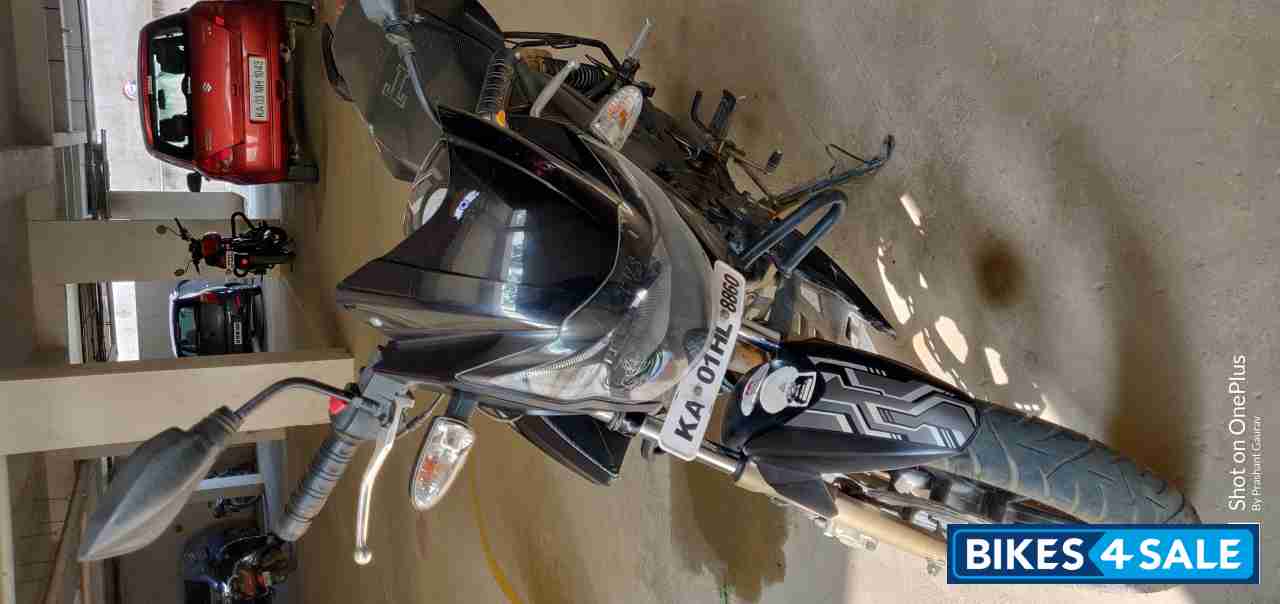 Matte Black TVS Apache RTR 180