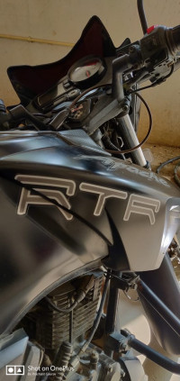 Matte Black TVS Apache RTR 180