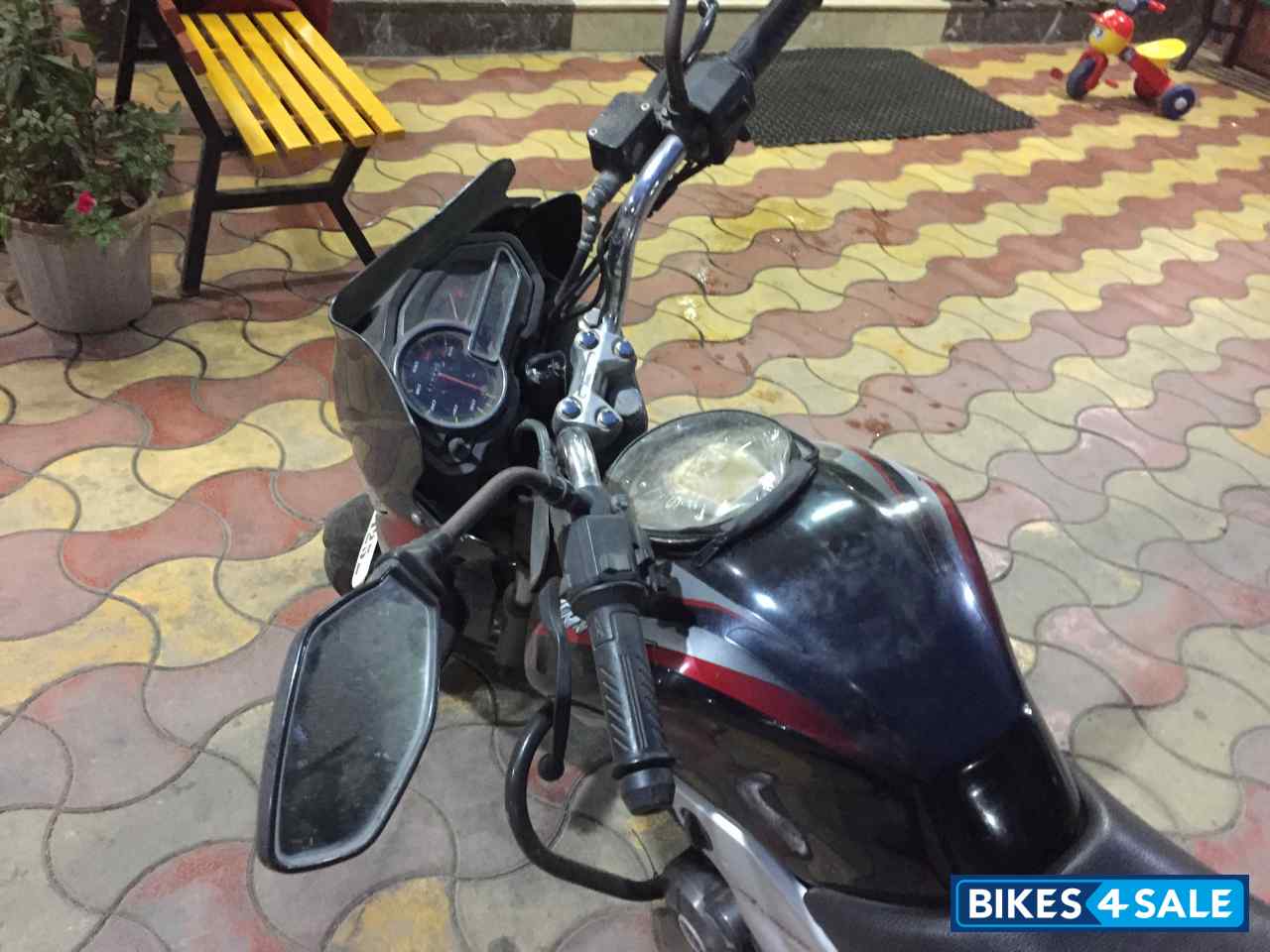 Black Red Bajaj Discover 125 ST