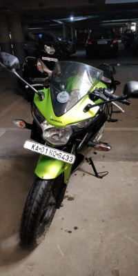 Green Honda CBR 150R