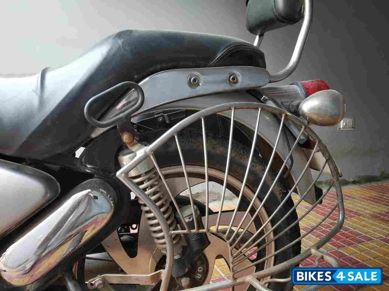 Silver Royal Enfield Thunderbird TwinSpark 350