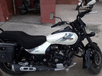 Bajaj Avenger Street 220