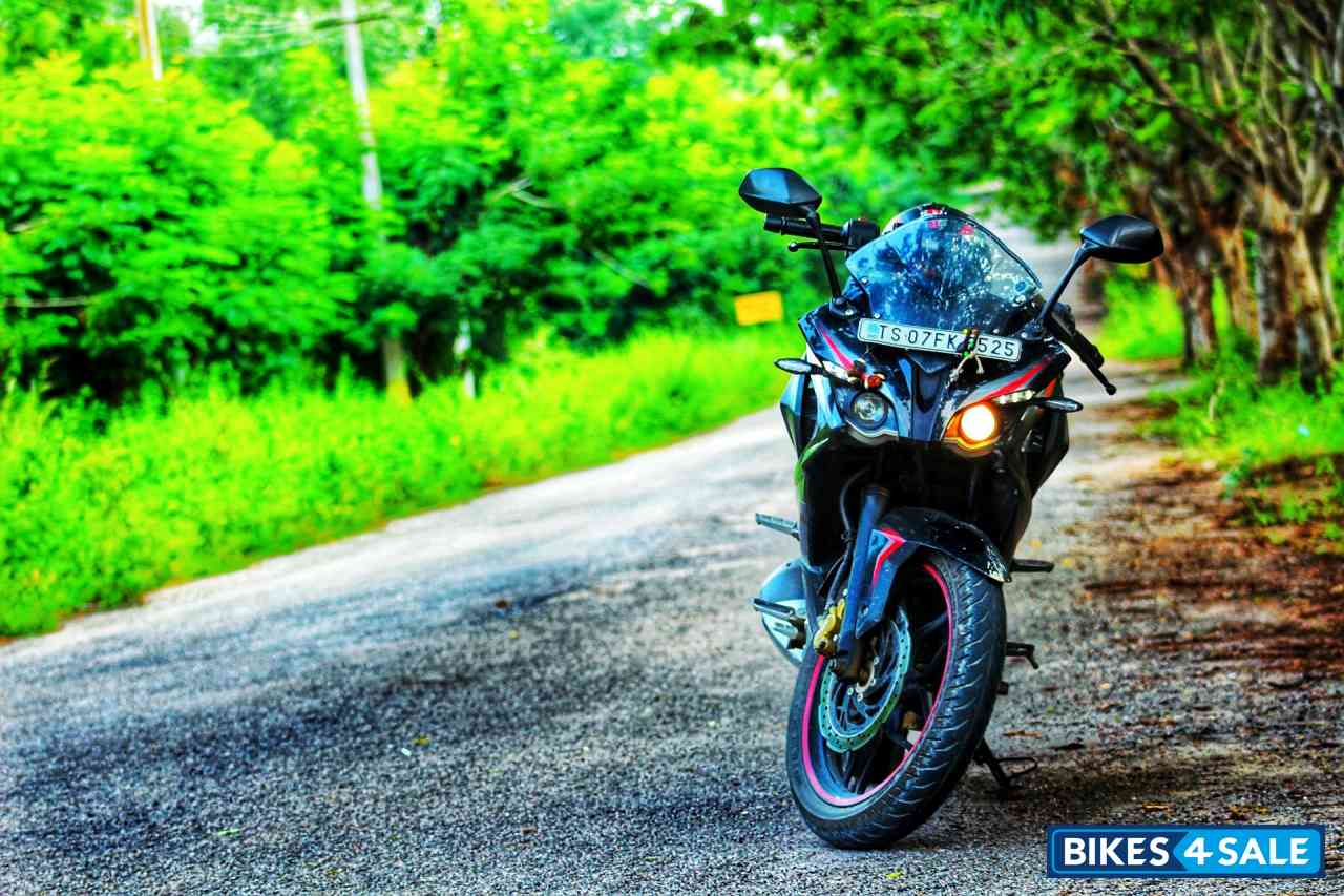 Bajaj Pulsar RS 200