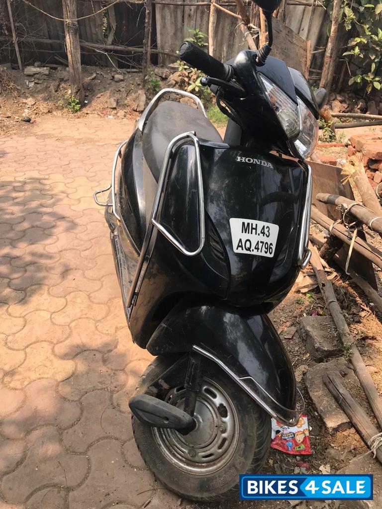 Black Honda Activa