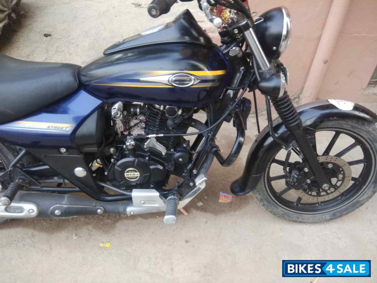 Bajaj Avenger Street 150