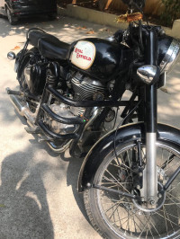 Black With Limited Edition Whi Royal Enfield Classic 500