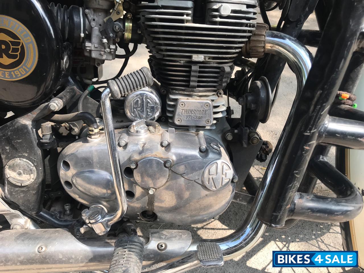 Black With Limited Edition Whi Royal Enfield Classic 500