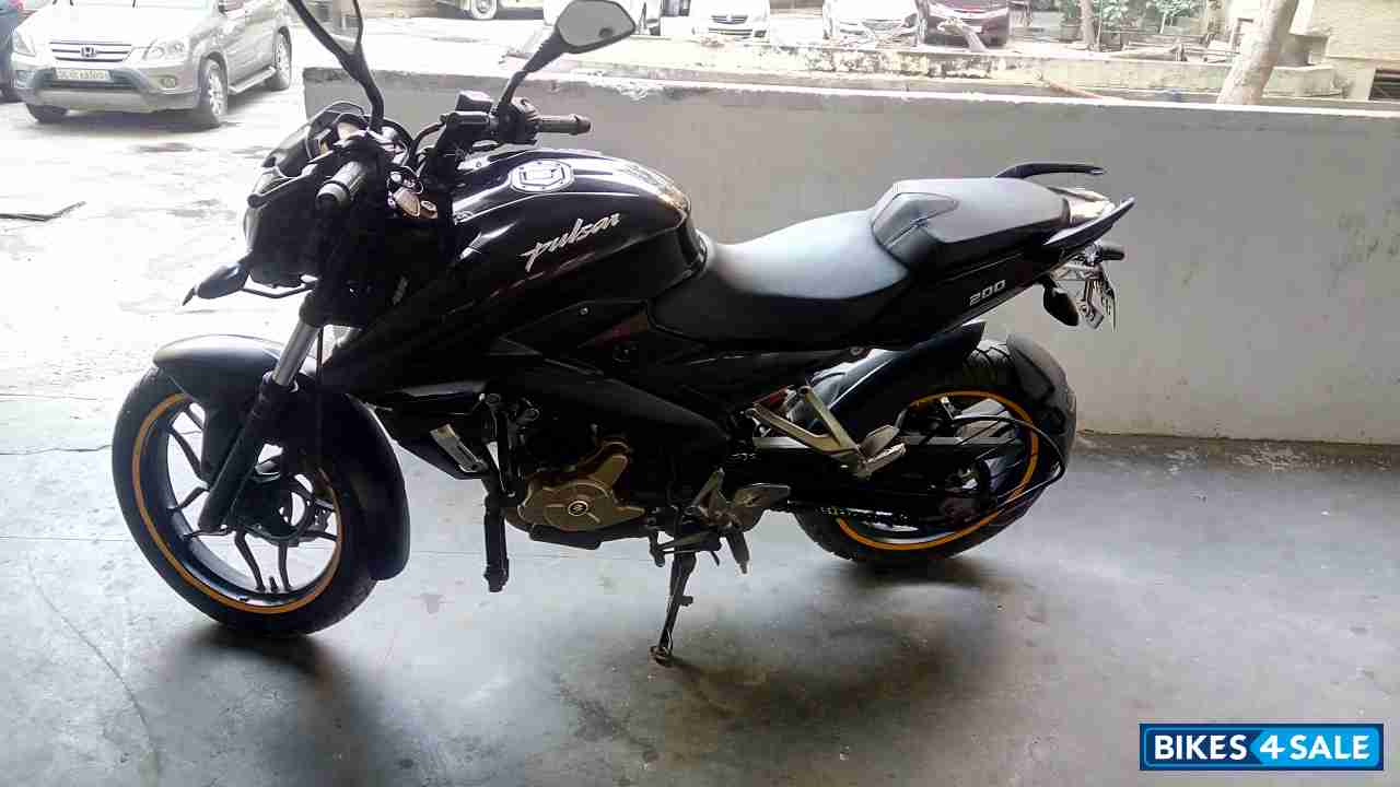 Bajaj Pulsar 200 NS Bajaj Pulsar 200 NS