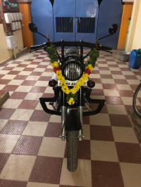 Royal Enfield Classic Stealth Black