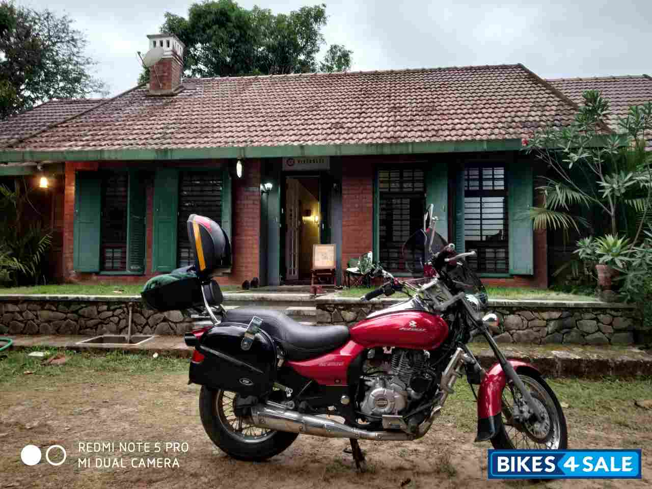 Bajaj Avenger 220 DTS-i