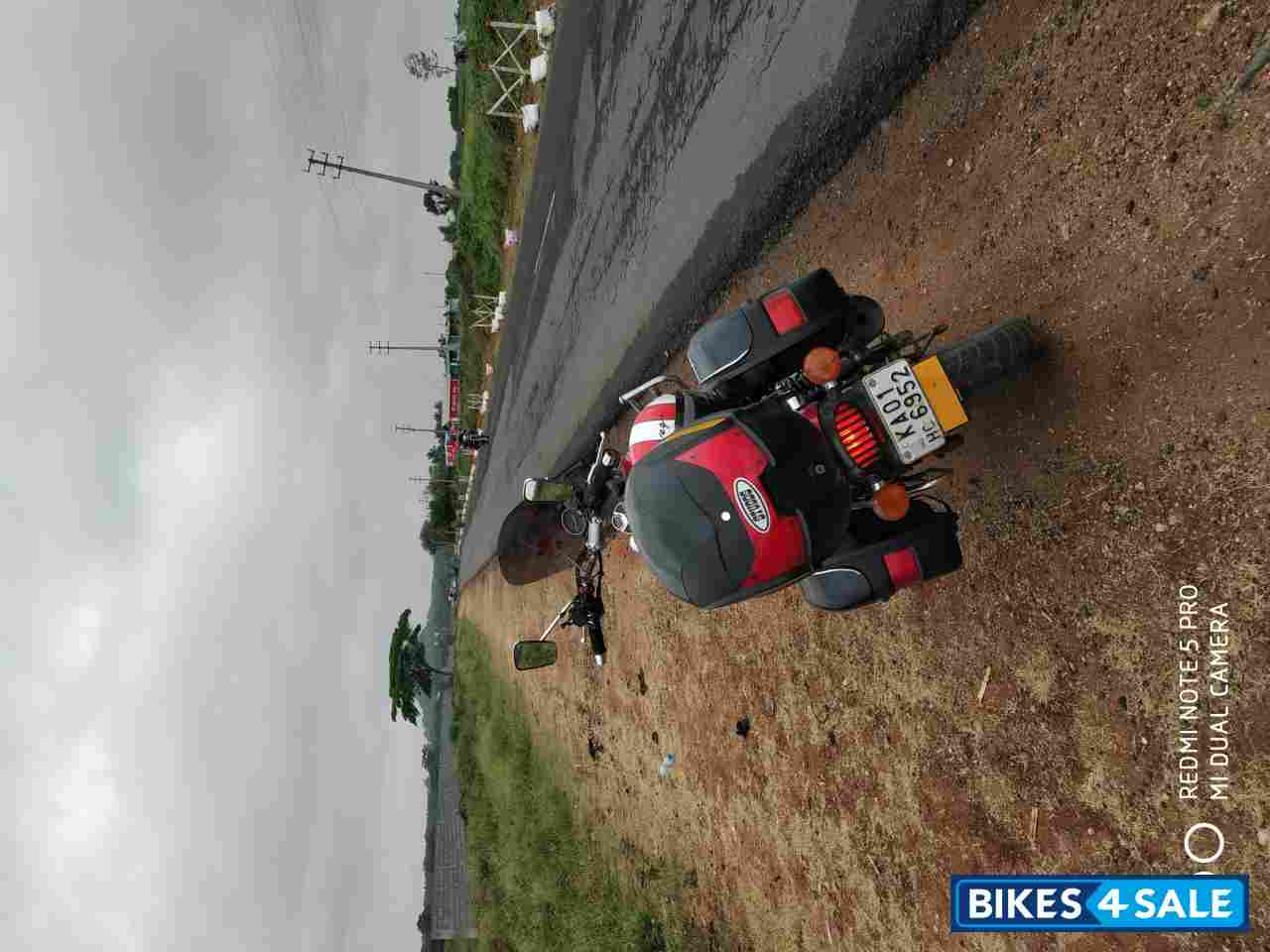 Bajaj Avenger 220 DTS-i