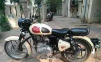 Cream Royal Enfield Classic 500