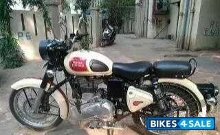 Cream Royal Enfield Classic 500