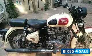 Cream Royal Enfield Classic 500
