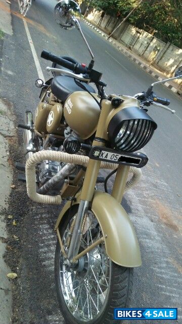 Desert Strom Royal Enfield Classic Desert Storm
