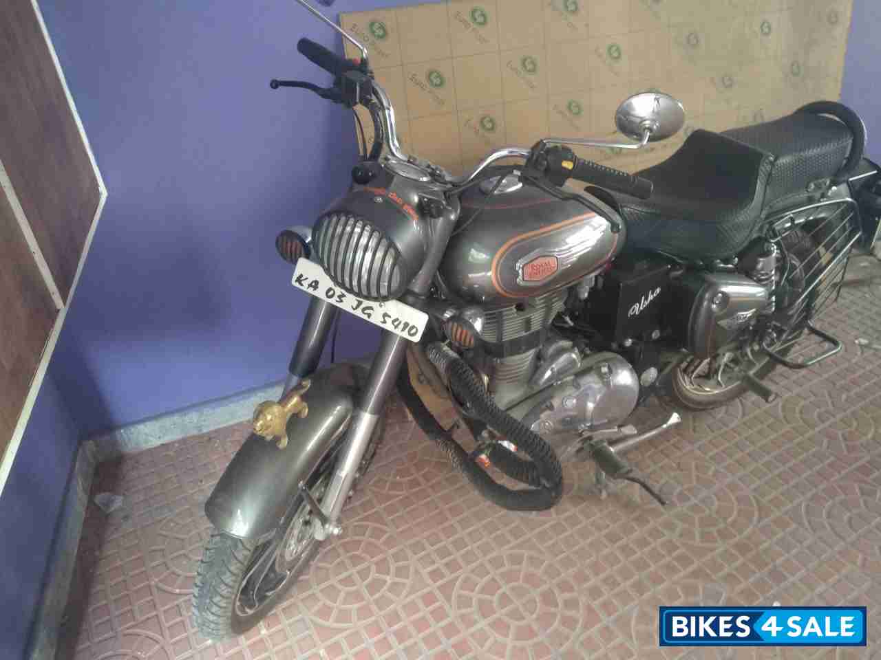Grey Royal Enfield Bullet Standard 500