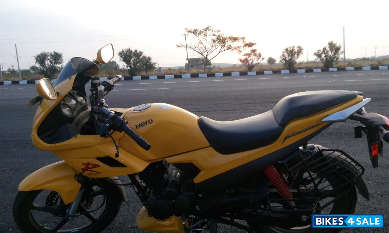 Daring Yellow Hero Karizma R