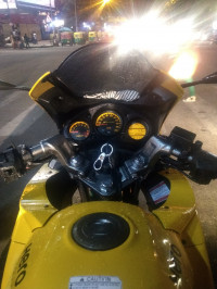Daring Yellow Hero Karizma R