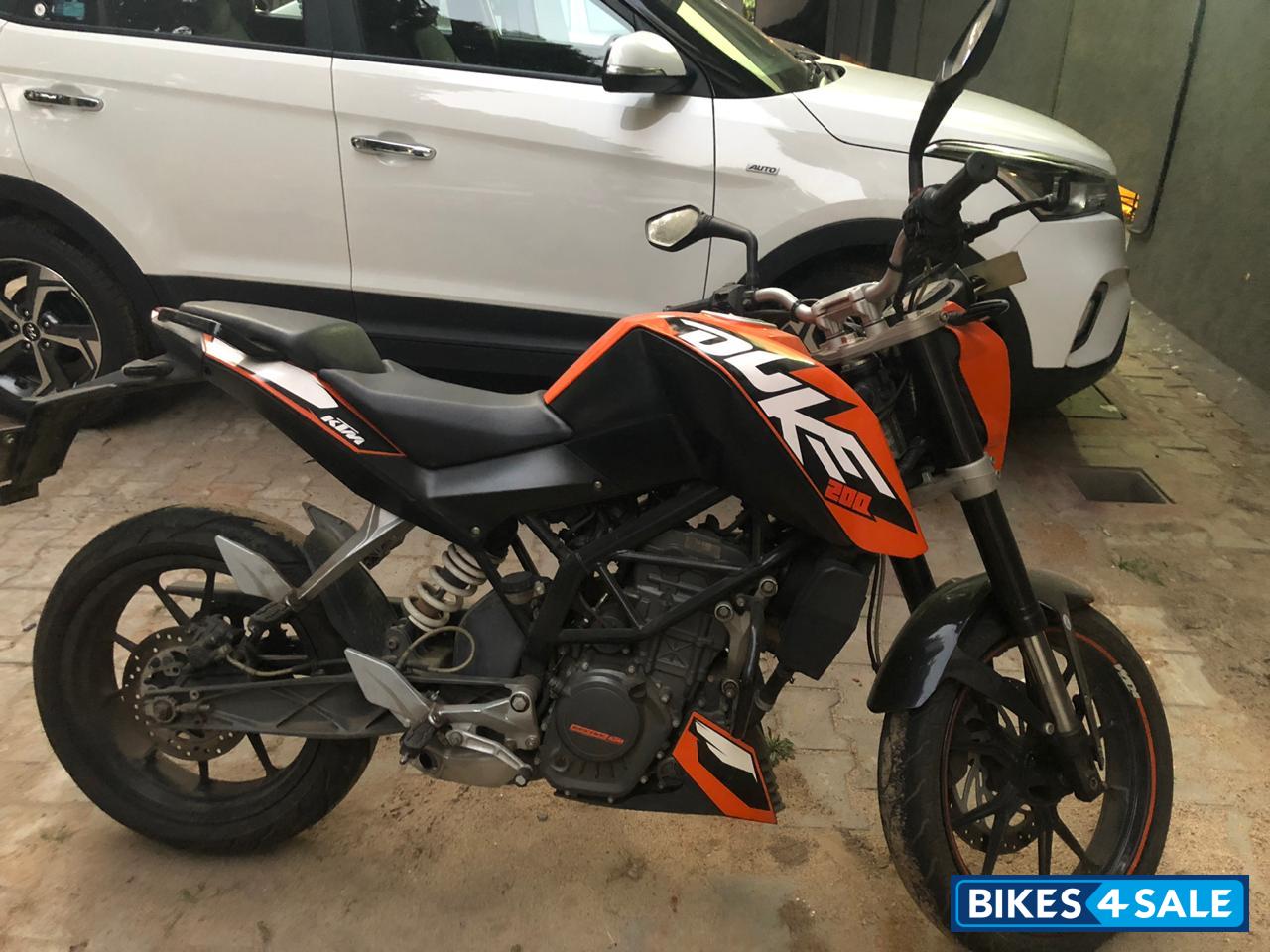 KTM Duke 200