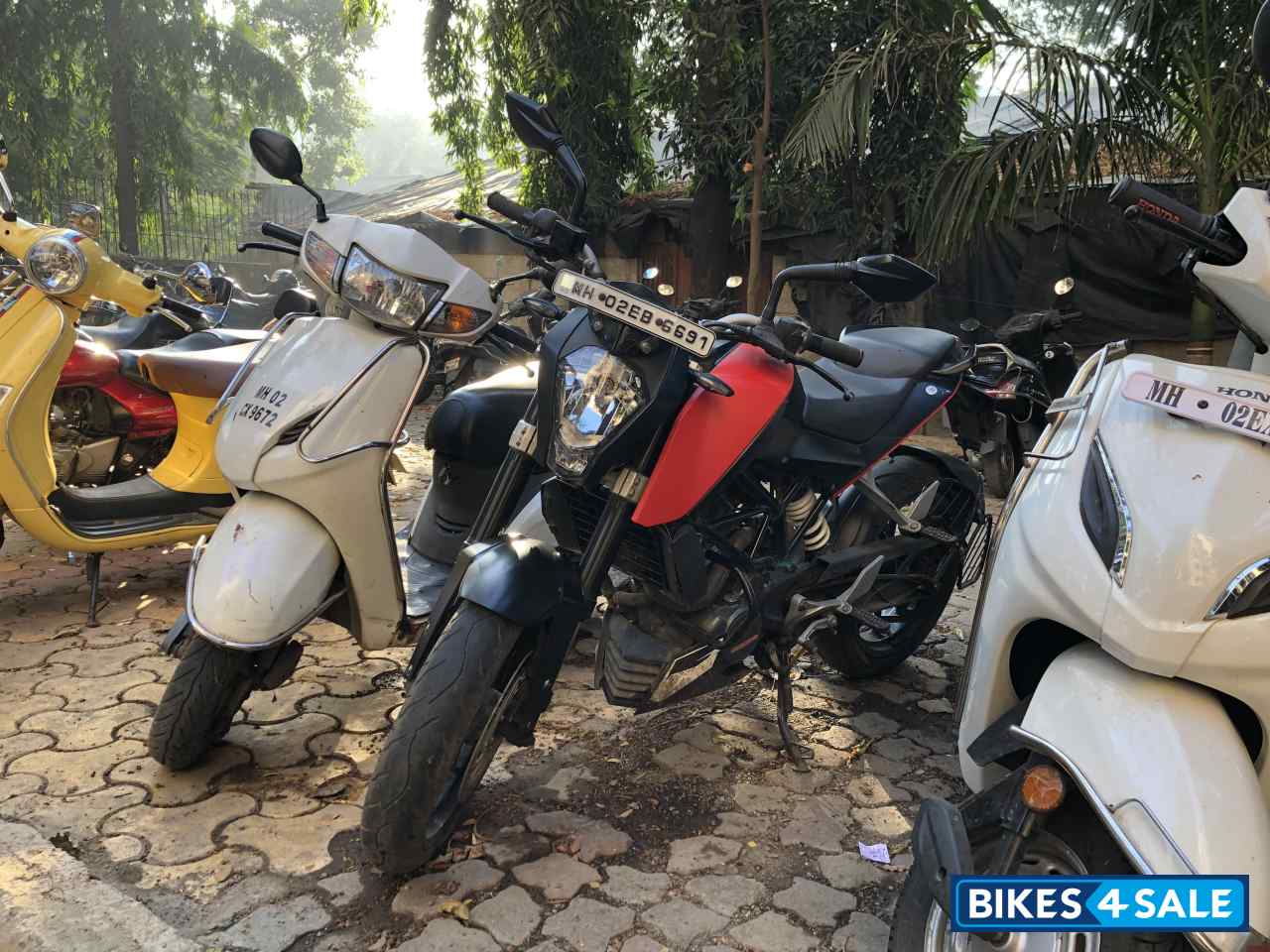 KTM Duke 200