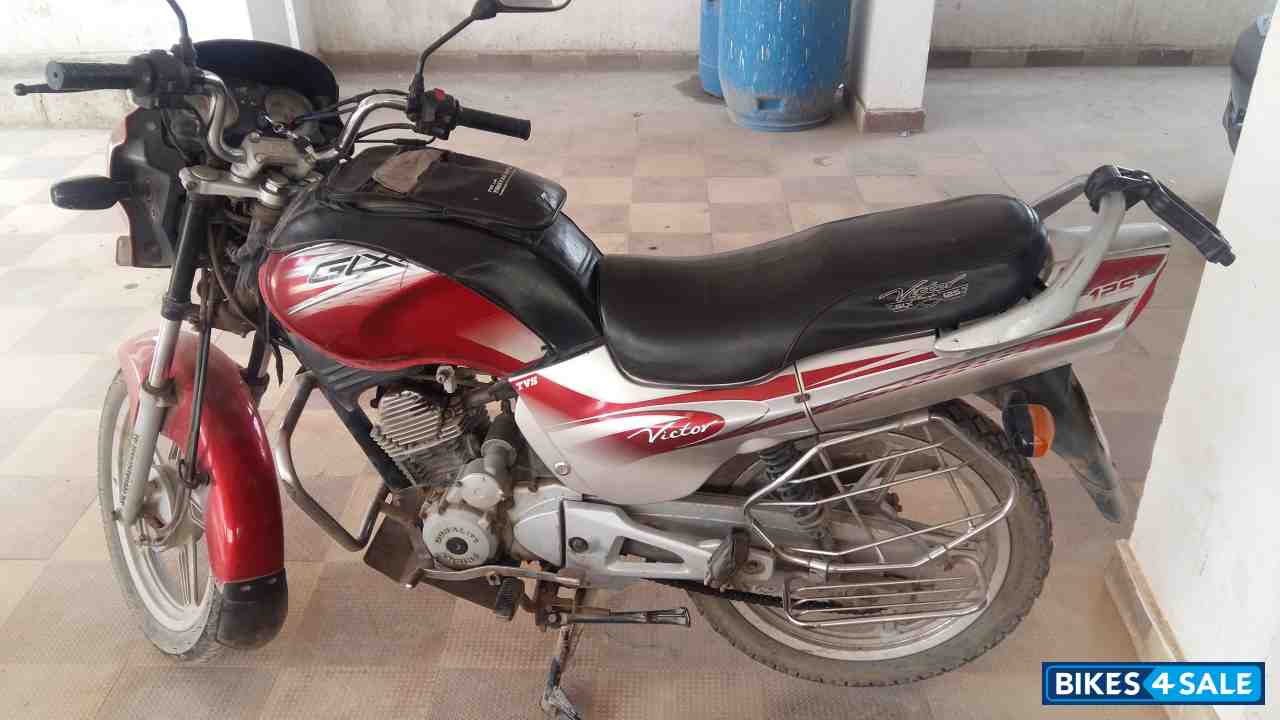 TVS Victor GLX