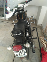Black Royal Enfield Bullet 350 Twinspark