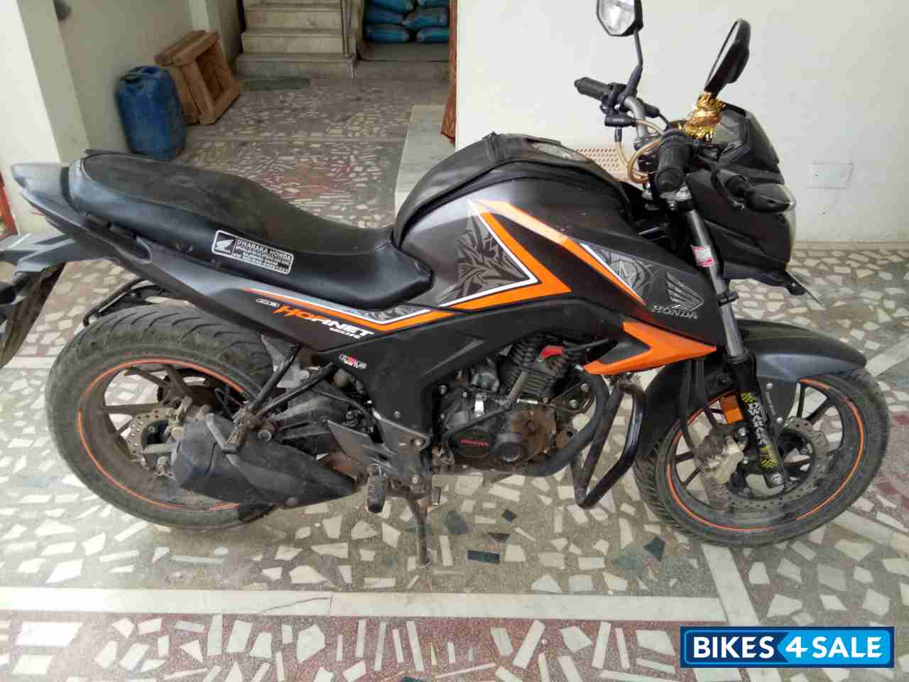 Honda CB Hornet 160R