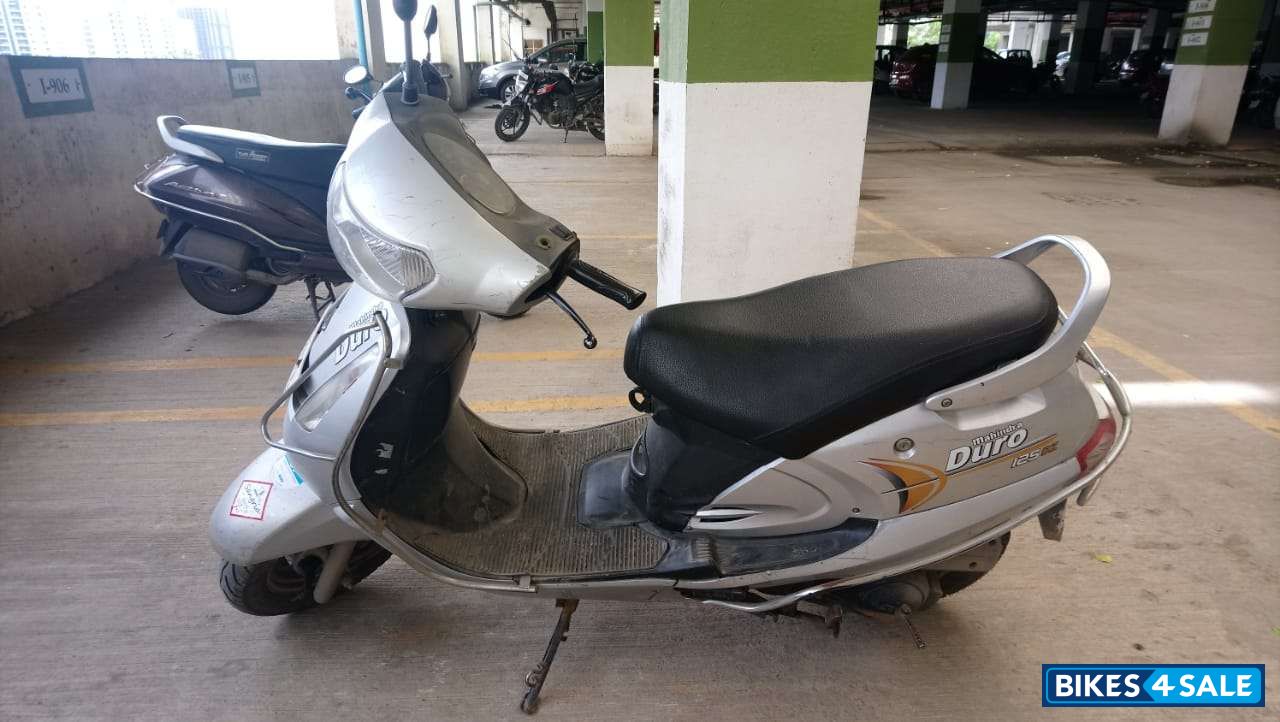 Gold Mahindra Duro DZ