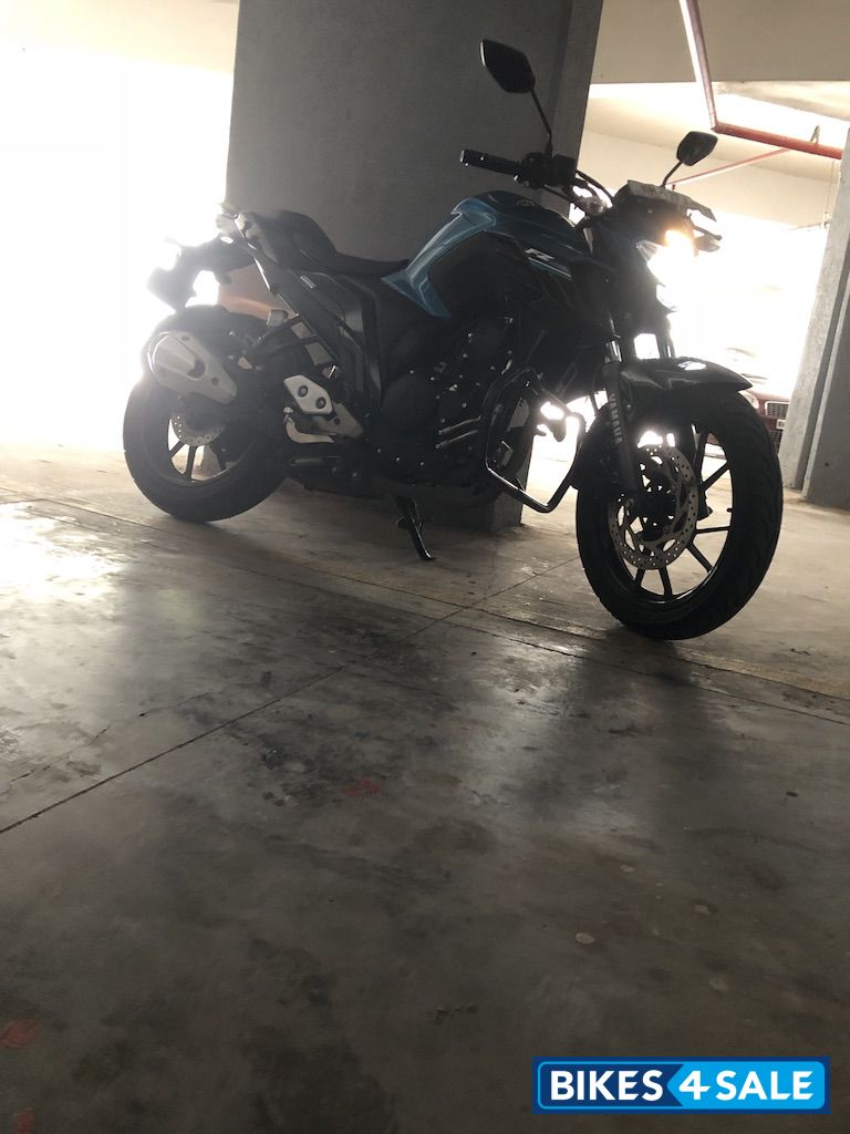 Yamaha FZ25