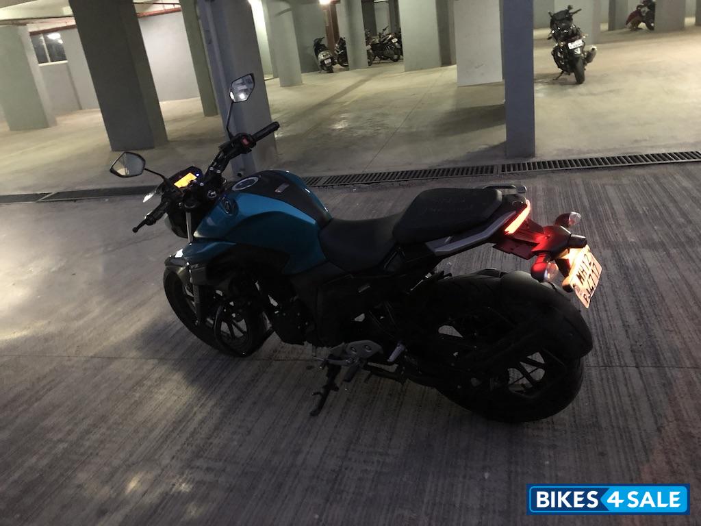 Yamaha FZ25