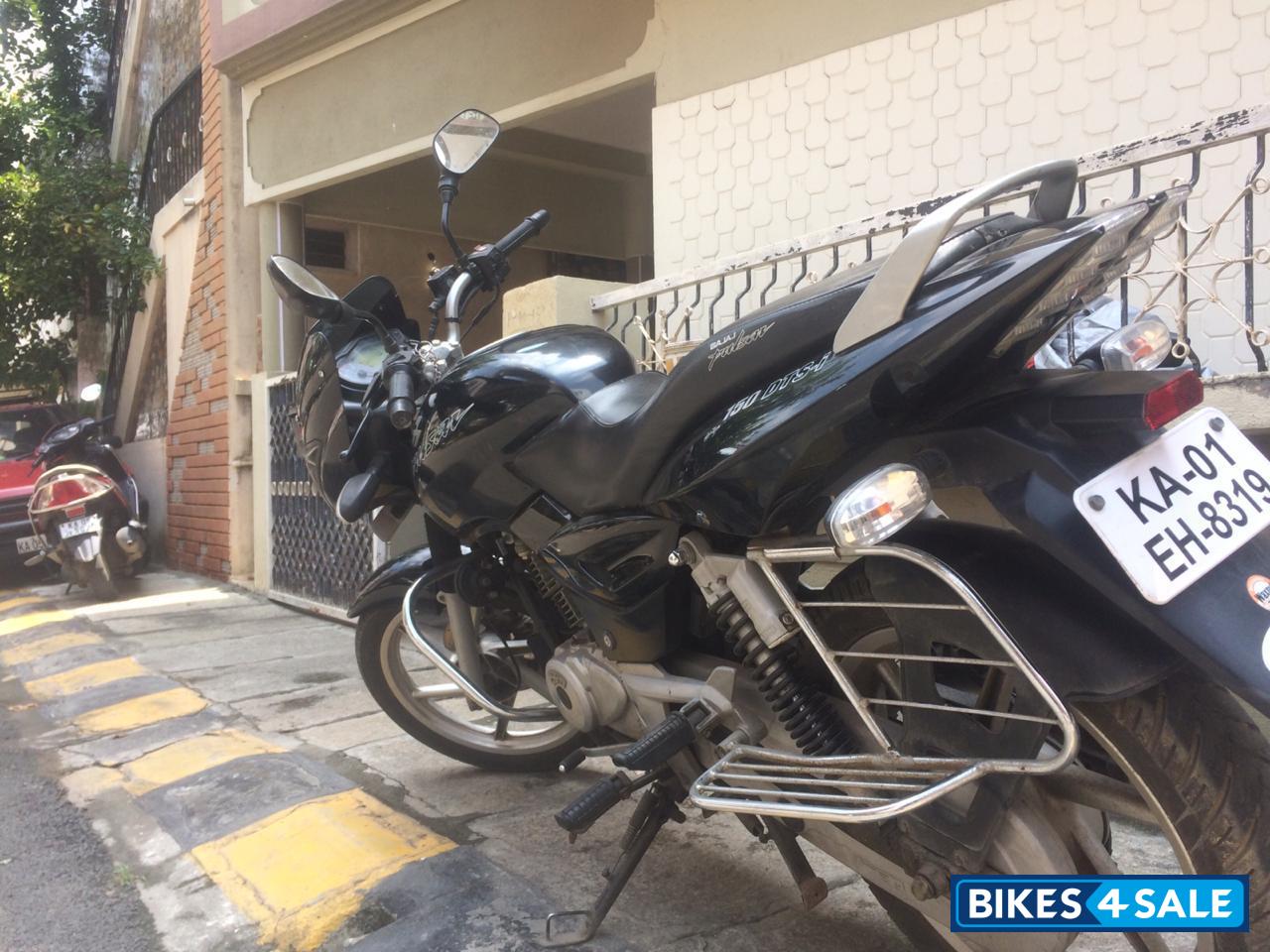 Black Bajaj Pulsar 150 DTSi