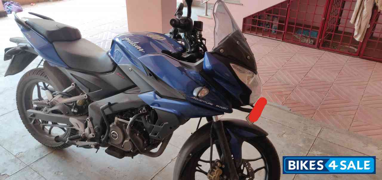 Blue Bajaj Pulsar AS 150